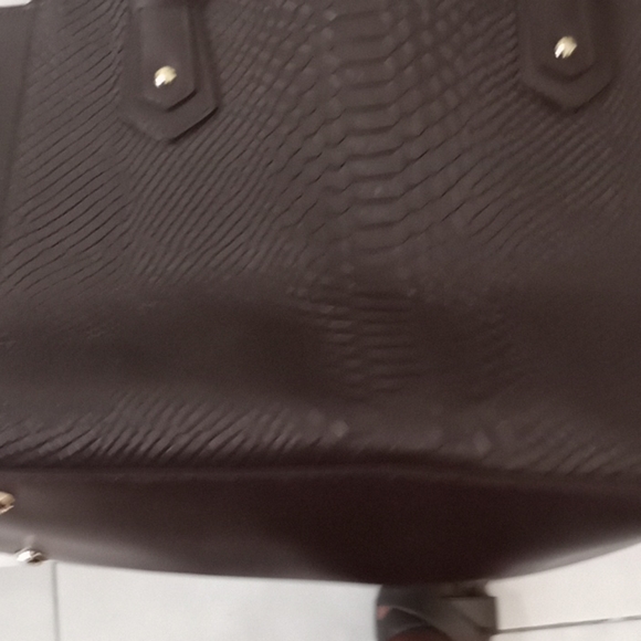 Handbag - Picture 14 of 16